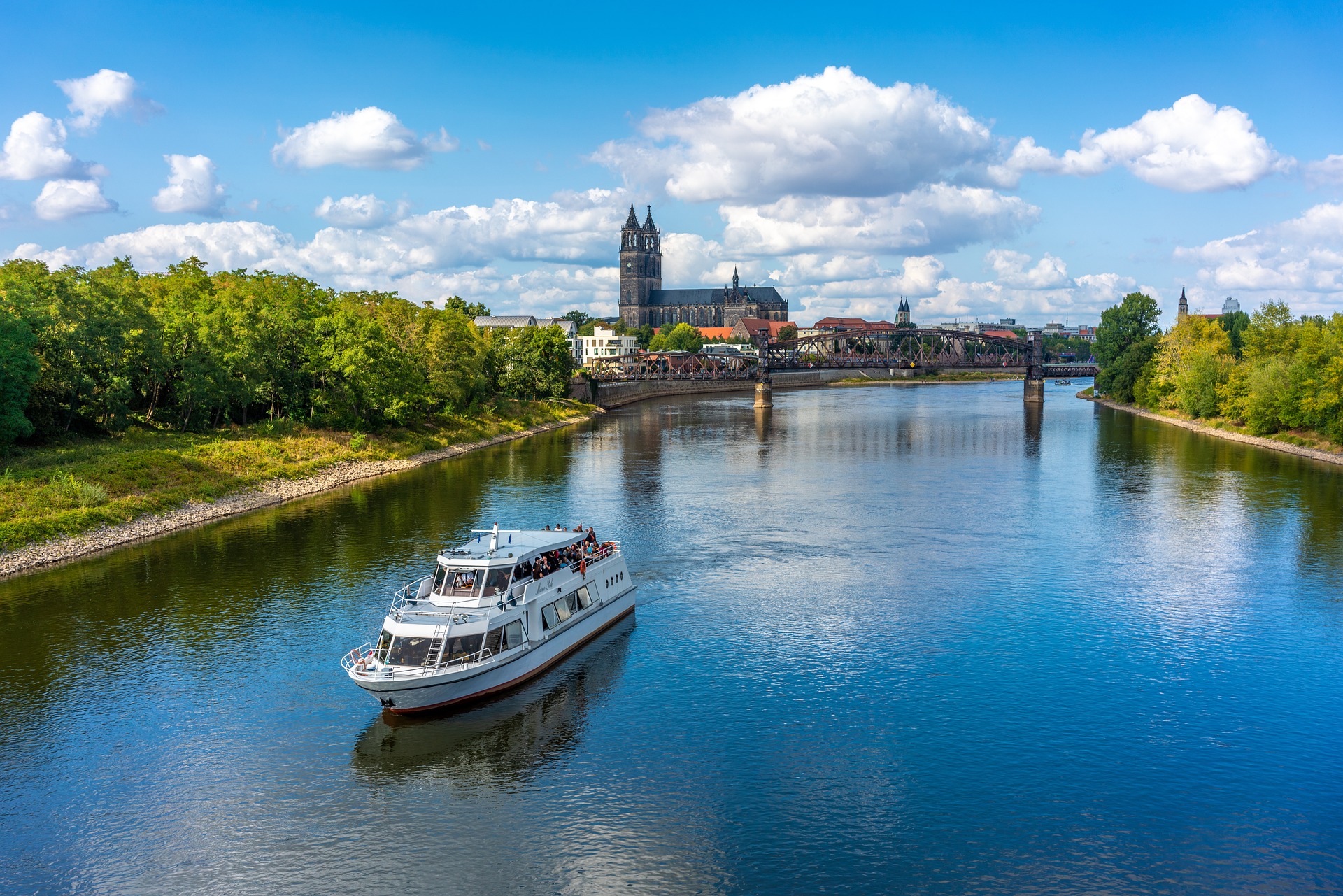 Susanne Machill Jean-Burger-Straße 2 39112 Magdeburg